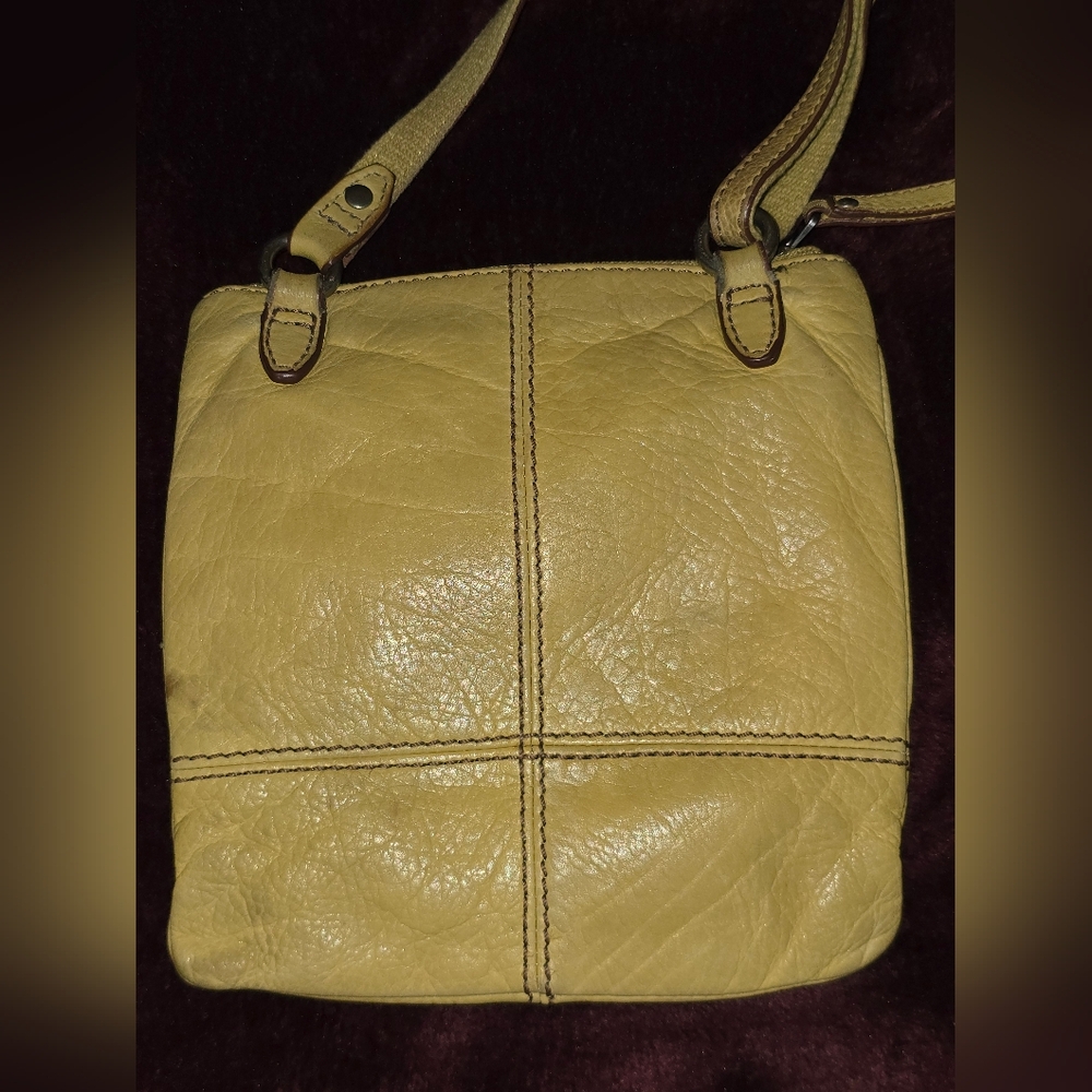 Vintage Fossil Yellow Genuine Leather Crossbody - Picture 4 of 13